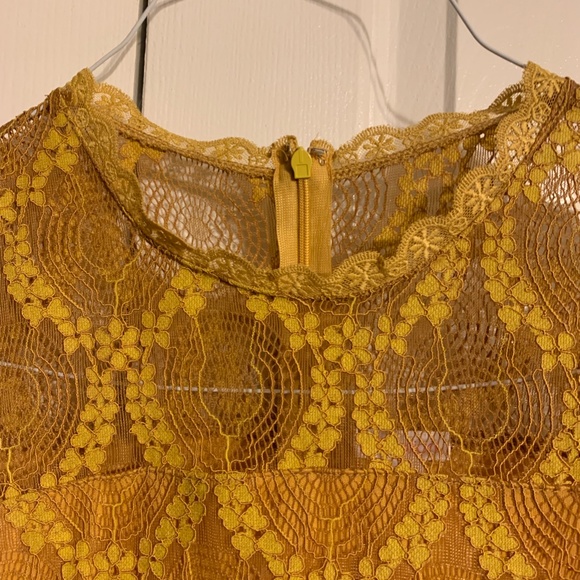 Bell Sleeve Mustard Lace Dress NWT - Picture 3 of 5